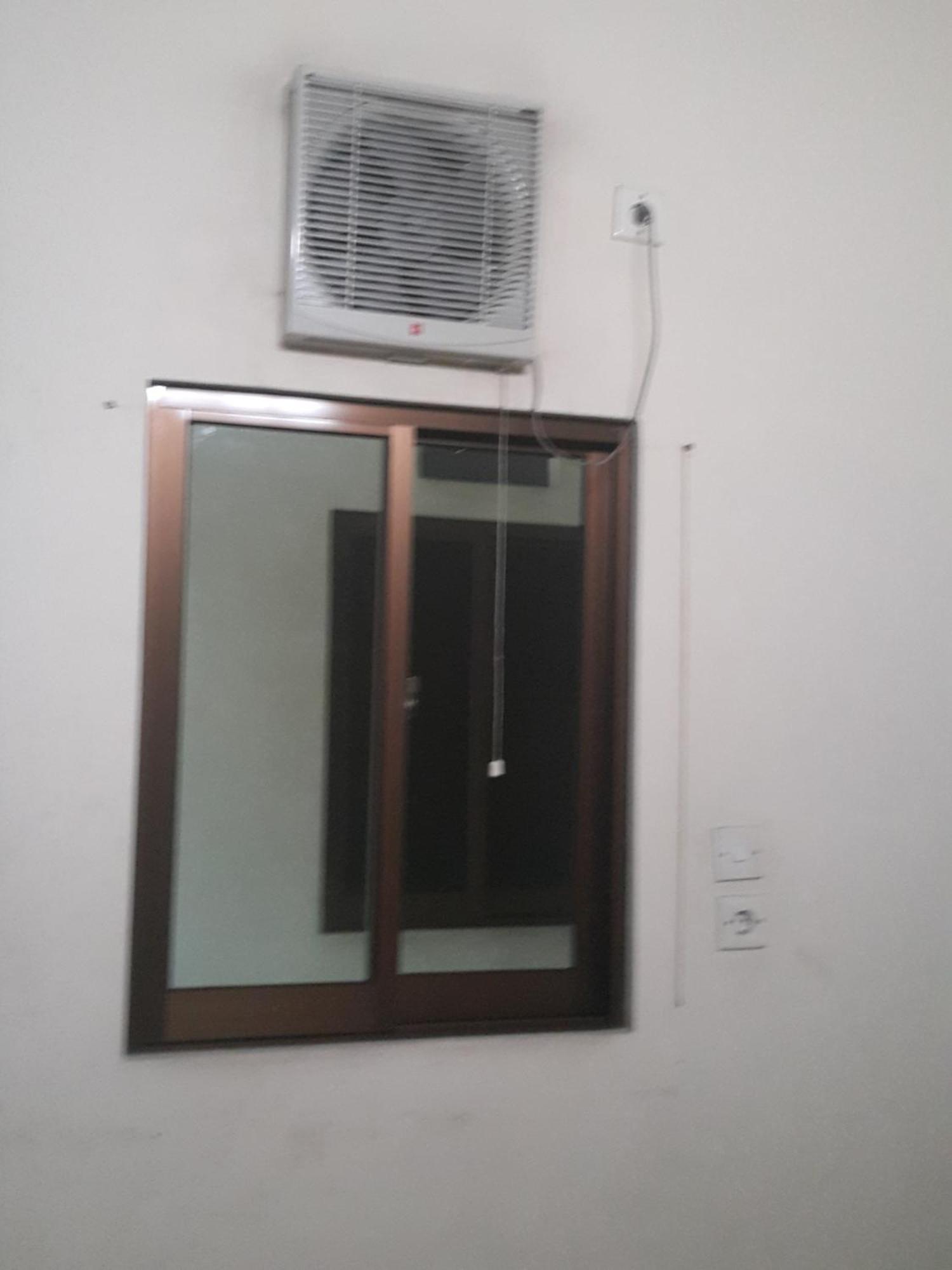 Full Wifi 101 Residences Strategic In Center *