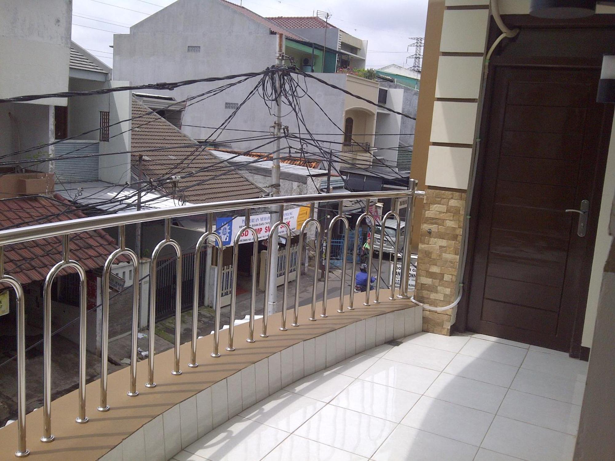 Wisma tamu Full Wifi 101 Residences Strategic In Center *